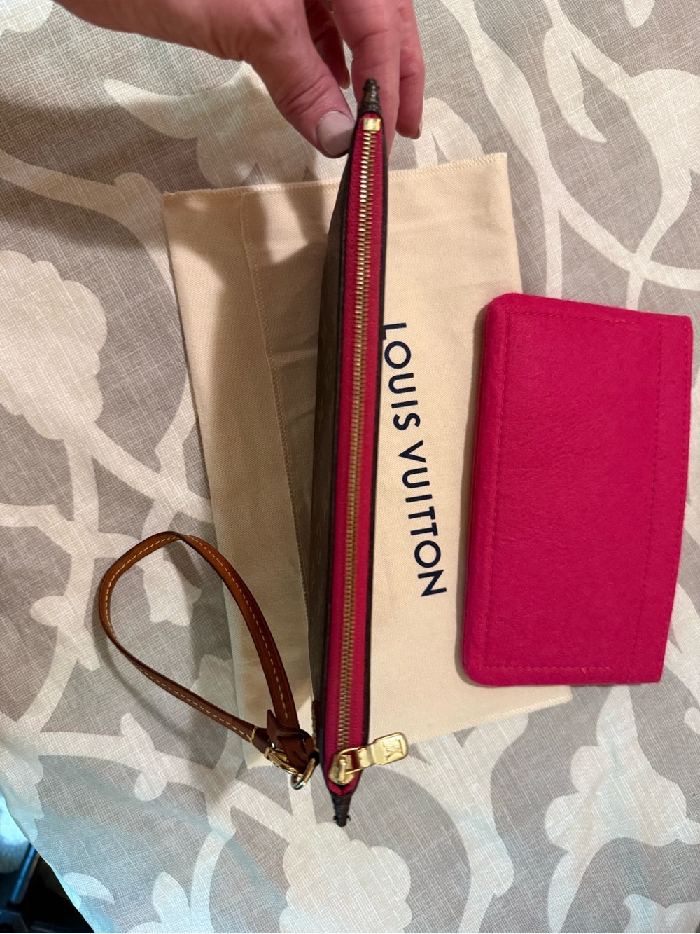 Authentic Louis Vuitton Monogram Neverfull GM pouch pivoine GUC - Picture 7 of 12